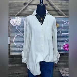 Boutique Brand Linen Button Down Roll Sleeve V Neck Blouse 💗